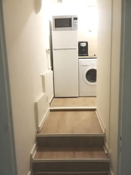 Appartement Cosy Situe A 2Mn De La Plage A Pied Climatise Villefranche-sur-Mer Exteriör bild